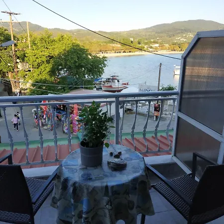 Mpouketo Apartment Neos Marmaras