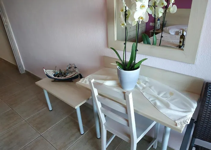 Apartamento Mpouketo *