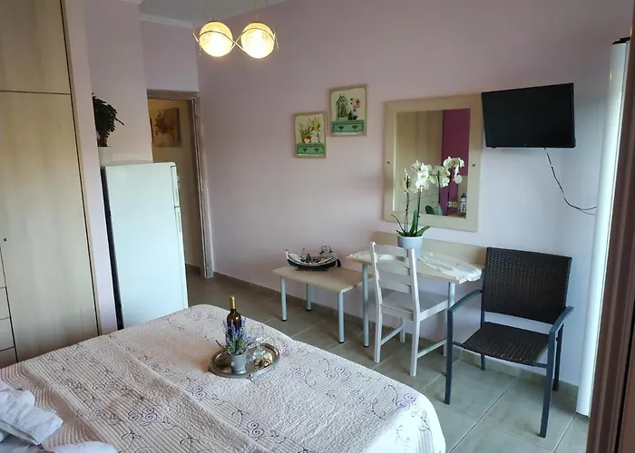 Apartamento Mpouketo